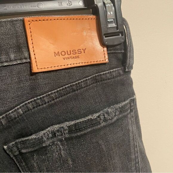 MOUSSY VINTAGE Velma Distressed Skinny Jeans
In FADED BLACK SIZE 24 - Picture 14 of 16